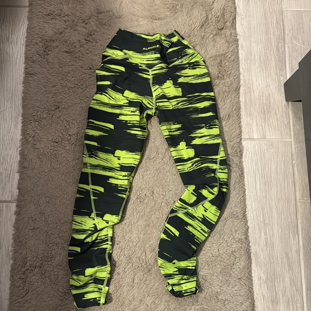 Alphalete leggings
